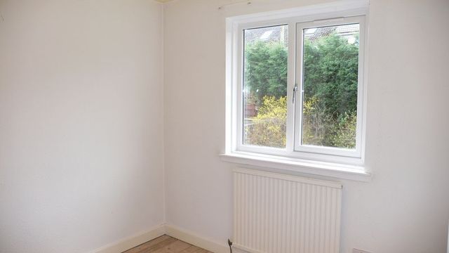  Image of 3 bedroom Semi-Detached house for sale in Bennochy Road Kirkcaldy KY2 at Bennochy Road  Kirkcaldy, KY2 5TS