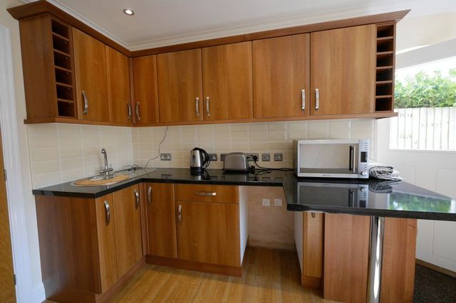  Image of 1 bedroom Flat to rent in Churchfield Lane Benson Wallingford OX10 at 12 Churchfield Lane  Benson, OX10 6SH
