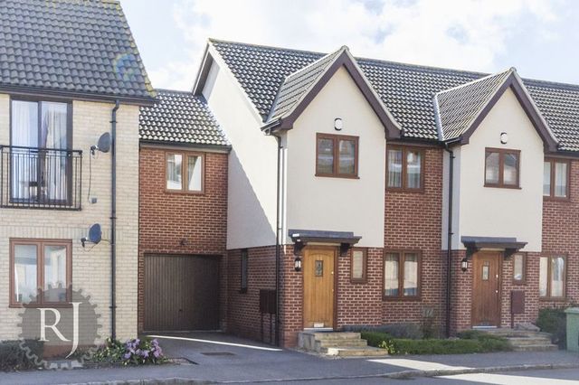  Image of 3 bedroom Terraced house for sale in Bewdley Grove Broughton Milton Keynes MK10 at Bewdley Grove Broughton Milton Keynes, MK10 9NL