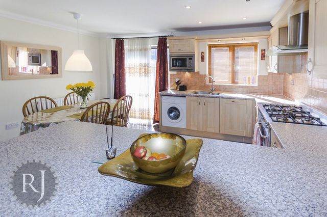 Image of 3 bedroom Terraced house for sale in Bewdley Grove Broughton Milton Keynes MK10 at Bewdley Grove Broughton Milton Keynes, MK10 9NL