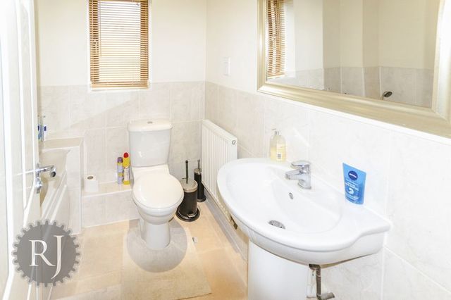  Image of 3 bedroom Terraced house for sale in Bewdley Grove Broughton Milton Keynes MK10 at Bewdley Grove Broughton Milton Keynes, MK10 9NL
