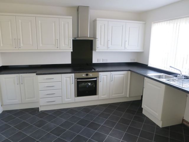  Image of 2 bedroom Terraced house to rent in Birch Street Morley Leeds LS27 at Birch Street Morley Leeds, LS27 0HA