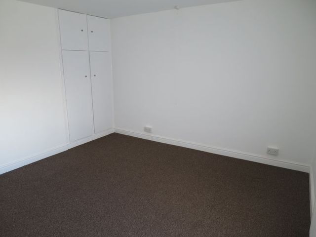  Image of 2 bedroom Terraced house to rent in Birch Street Morley Leeds LS27 at Birch Street Morley Leeds, LS27 0HA