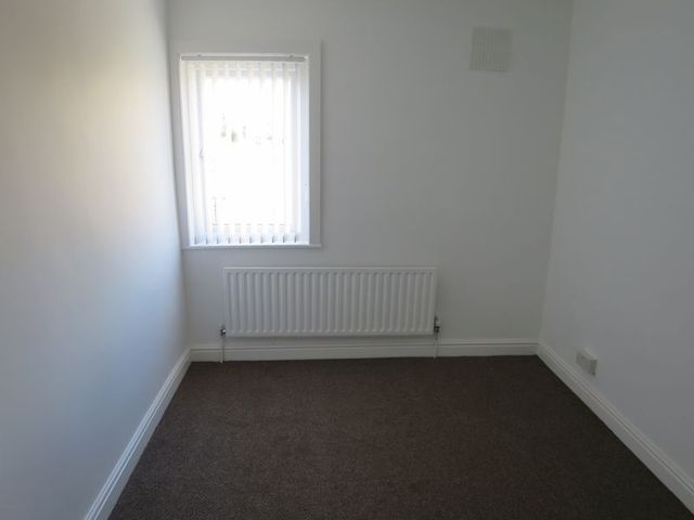  Image of 2 bedroom Terraced house to rent in Birch Street Morley Leeds LS27 at Birch Street Morley Leeds, LS27 0HA