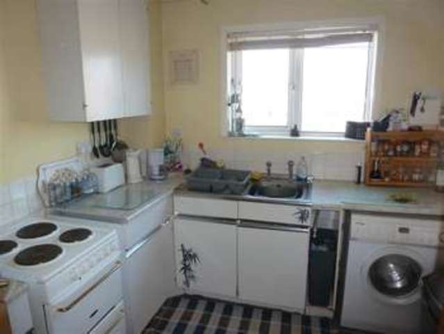  Image of 2 bedroom Flat for sale in Bittern Close Gosport PO12 at Gosport Hampshire Gosport, PO12 4JZ