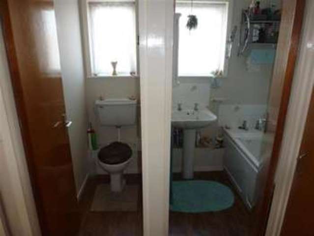  Image of 2 bedroom Flat for sale in Bittern Close Gosport PO12 at Gosport Hampshire Gosport, PO12 4JZ