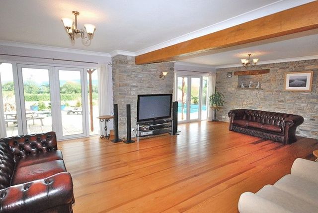  Image of 6 bedroom Property for sale in Bleadney Bleadney Wells BA5 at Bleadney Wells, BA5 1PF