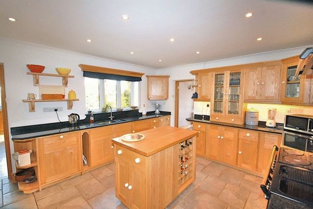  Image of 6 bedroom Property for sale in Bleadney Bleadney Wells BA5 at Bleadney Wells, BA5 1PF