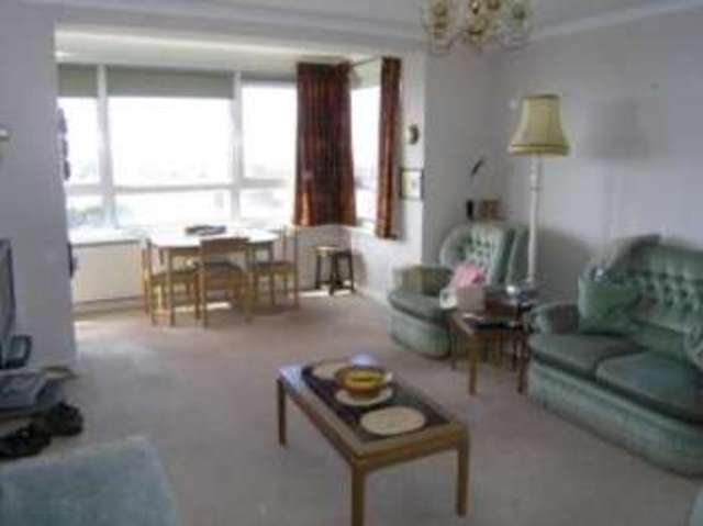  Image of 2 bedroom Flat for sale in Blount Road Portsmouth PO1 at Blount Road Portsmouth Portsea, PO1 2TW