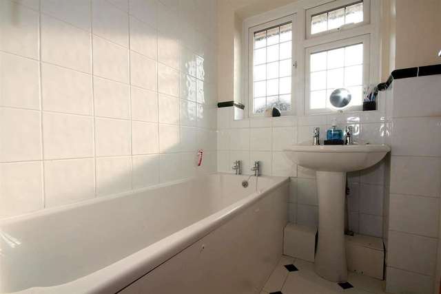  Image of 2 bedroom Detached house for sale in Boxted Road Hemel Hempstead HP1 at Boxted Road Warners End Hemel Hempstead, HP1 2QL