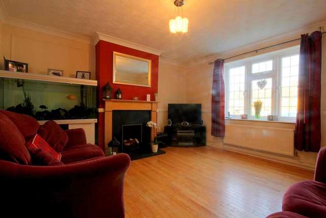  Image of 2 bedroom Detached house for sale in Boxted Road Hemel Hempstead HP1 at Boxted Road Warners End Hemel Hempstead, HP1 2QL