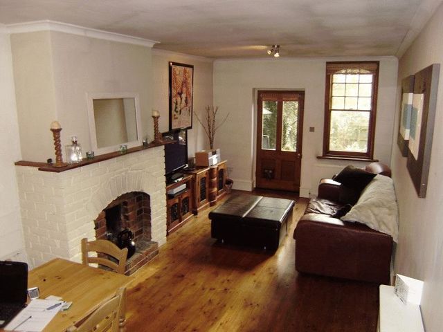  Image of 1 bedroom Flat to rent in Boyn Hill Avenue Maidenhead SL6 at Boyn Hill Avenue  Maidenhead, SL6 4ET