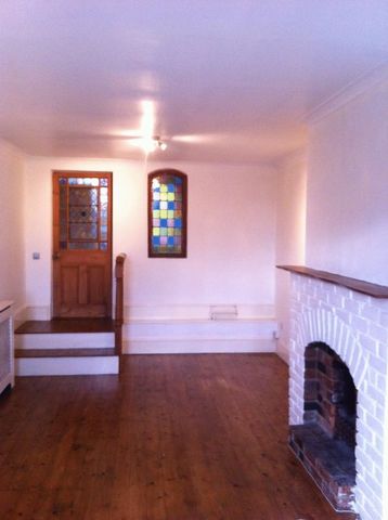  Image of 1 bedroom Flat to rent in Boyn Hill Avenue Maidenhead SL6 at Boyn Hill Avenue  Maidenhead, SL6 4ET