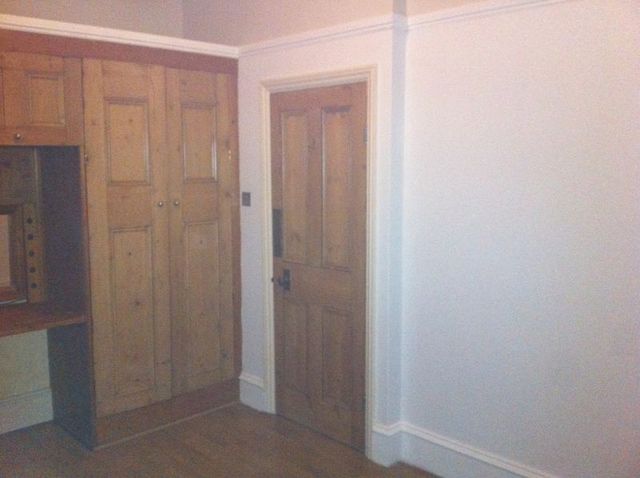  Image of 1 bedroom Flat to rent in Boyn Hill Avenue Maidenhead SL6 at Boyn Hill Avenue  Maidenhead, SL6 4ET