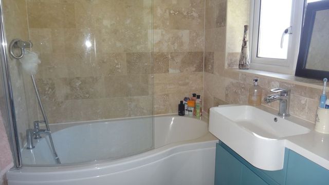  Image of 2 bedroom Flat for sale in Bramble Lane Worthing BN13 at Bramble Lane  Worthing, BN13 3JB