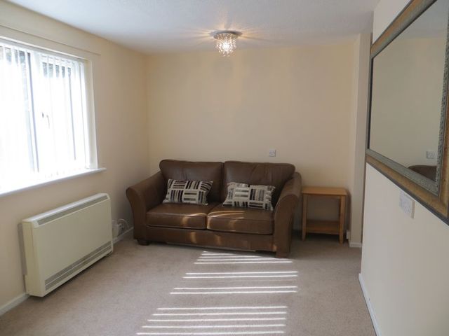  Image of Flat to rent in Bridge Piece Northfield Birmingham B31 at Bridge Piece  Birmingham, B31 3XF