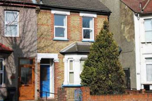  Image of 1 bedroom Ground Flat to rent in Brighton Road South Croydon CR2 at South Croydon, CR2 6AJ