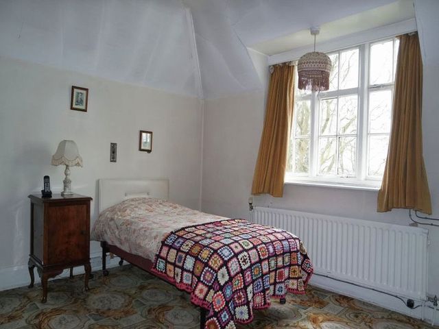  Image of 4 bedroom Detached house for sale in Bromley Hough Penkhull Stoke-on-Trent ST4 at Bromley Hough Penkhull Stoke-On-Trent, ST4 5HW