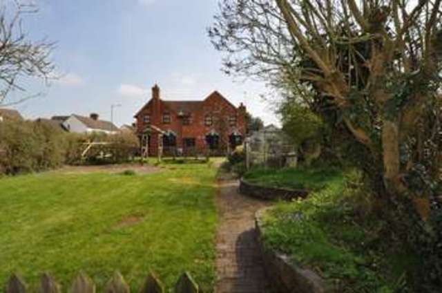  Image of 4 bedroom Cottage for sale in Bromsgrove Road Studley B80 at Bromsgrove Road  Studley, B80 7PF