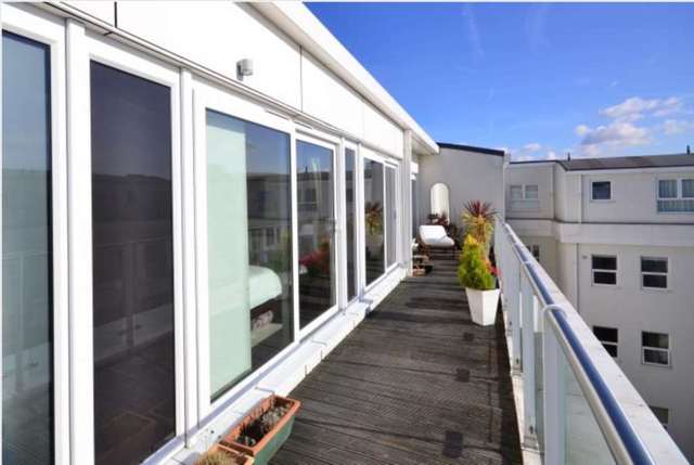  Image of 3 bedroom Apartment for sale in Bromyard Avenue London W3 at Bromyard Avenue Acton London, W3 7BS
