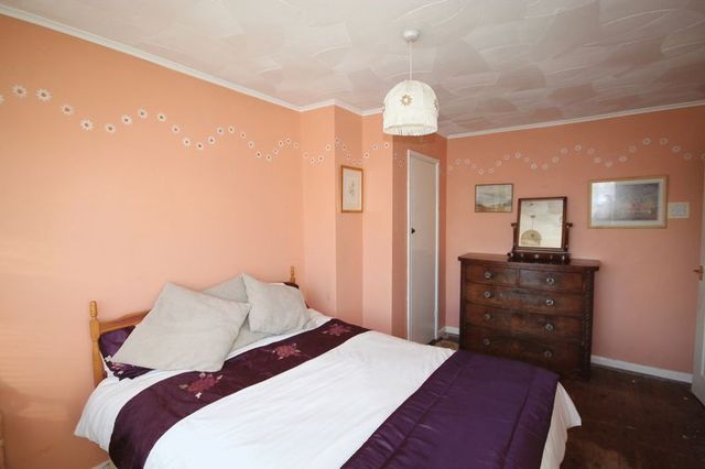  Image of 5 bedroom Terraced house for sale in Brookthorpe Yate Bristol BS37 at Brookthorpe Yate Bristol, BS37 4HX