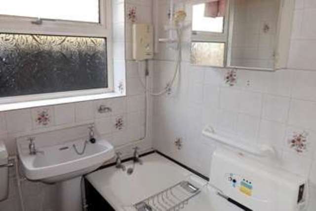  Image of 2 bedroom Maisonette for sale in Broomfields Farm Road Solihull B91 at Broomfields Farm Road  Solihull, B91 2QP