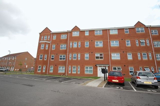  Image of 2 bedroom Flat to rent in Fullerton Way Thornaby Stockton-on-Tees TS17 at Fullerton Way Thornaby Stockton-On-Tees, TS17 0AU