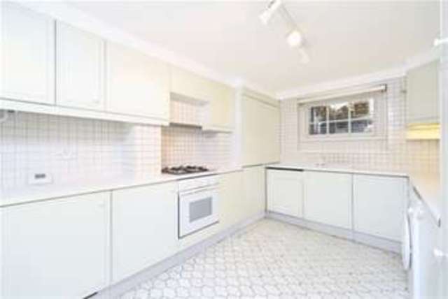  Image of 3 bedroom Property to rent in Burnsall Street London SW3 at London, SW3 3ST
