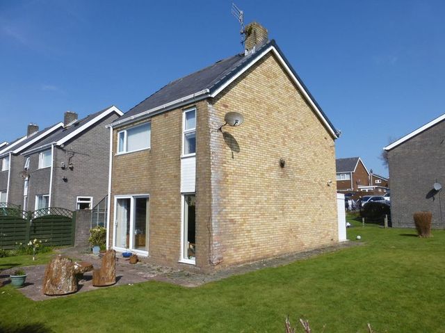  Image of 3 bedroom Detached house for sale in Cae Berllan Caernarfon LL55 at Cae Berllan  Caernarfon, LL55 1HH