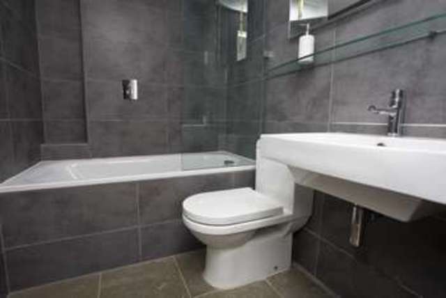  Image of 2 bedroom Property to rent in Cambridge Gardens London W10 at Cambridge Gardens  London, W10 6HR