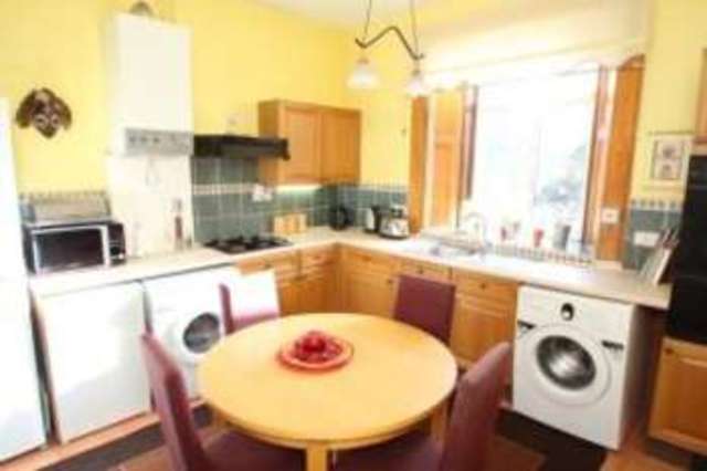  Image of 3 bedroom Flat for sale in Campbell Street Johnstone PA5 at Johnstone Renfrewshire Johnstone, PA5 8EJ