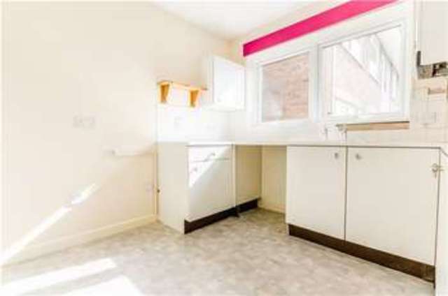  Image of 1 bedroom Apartment for sale in Carlton Way Cambridge CB4 at Carlton Way  Cambridge, CB4 2BX