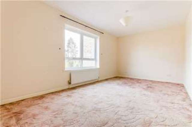  Image of 1 bedroom Apartment for sale in Carlton Way Cambridge CB4 at Carlton Way  Cambridge, CB4 2BX