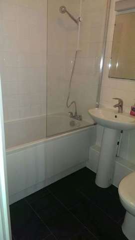  Image of 1 bedroom Terraced house to rent in Carshalton Way Lower Earley Reading RG6 at Carshalton Way  Reading, RG6 4EP