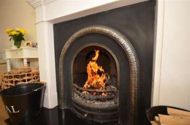  Image of 3 bedroom Terraced house for sale in Central Avenue Wallington SM6 at Wallington Surrey Wallington, SM6 8NX