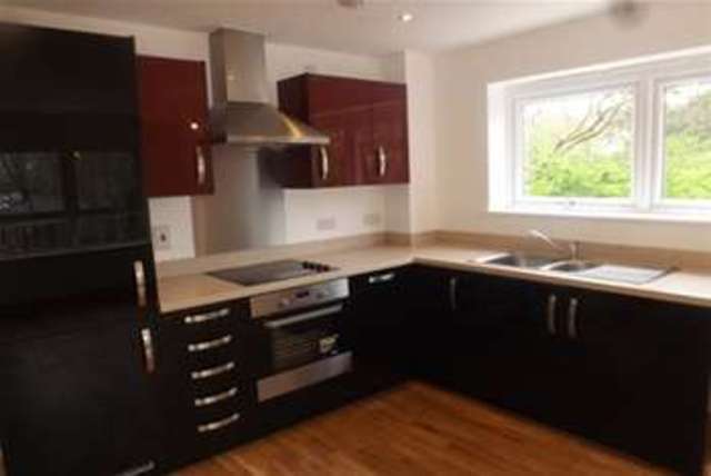  Image of 2 bedroom Flat to rent in Cherrydown East Basildon SS16 at Basildon, SS16 5GP