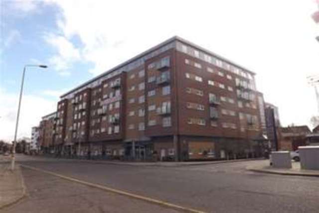  Image of 2 bedroom Flat to rent in Cherrydown East Basildon SS16 at Basildon, SS16 5GP