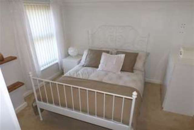  Image of 2 bedroom Maisonette to rent in Central Beach Lytham St. Annes FY8 at Lytham St. Annes, FY8 5LB