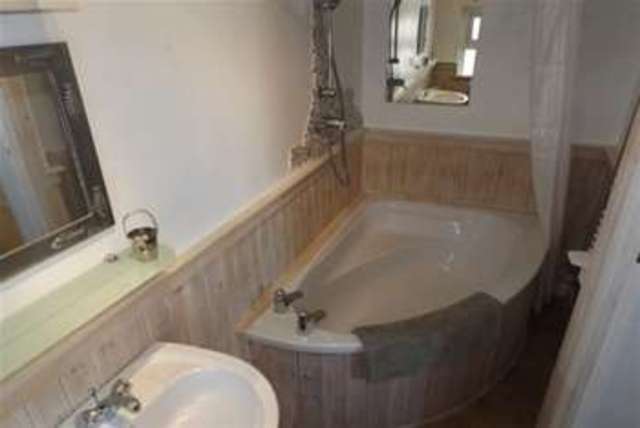  Image of 2 bedroom Maisonette to rent in Central Beach Lytham St. Annes FY8 at Lytham St. Annes, FY8 5LB