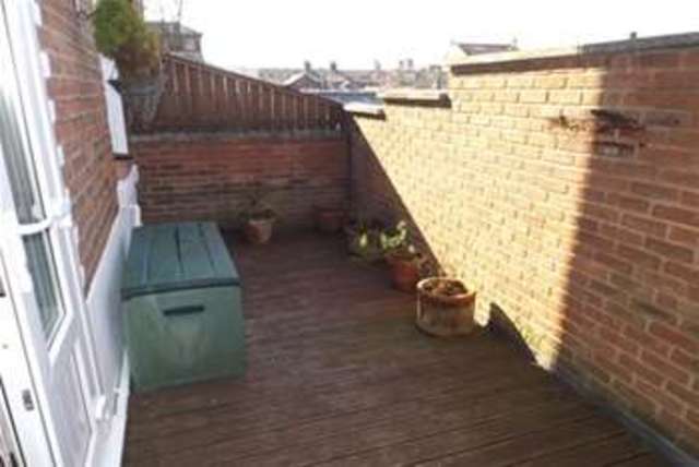  Image of 2 bedroom Maisonette to rent in Central Beach Lytham St. Annes FY8 at Lytham St. Annes, FY8 5LB