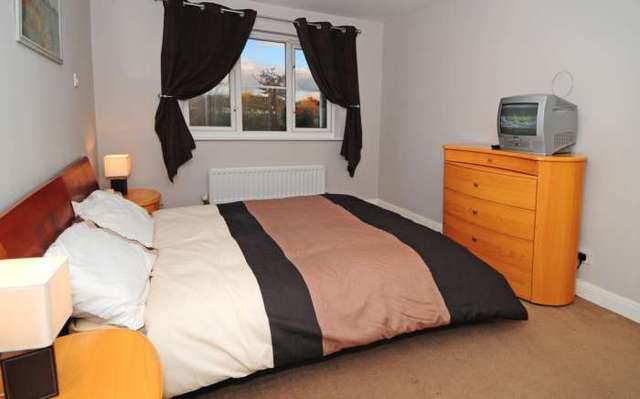  Image of 2 bedroom Apartment to rent in Delfont Close Maidenbower Crawley RH10 at Pullman Court, Delfont Close Maidenbower Crawley, RH10 7QX