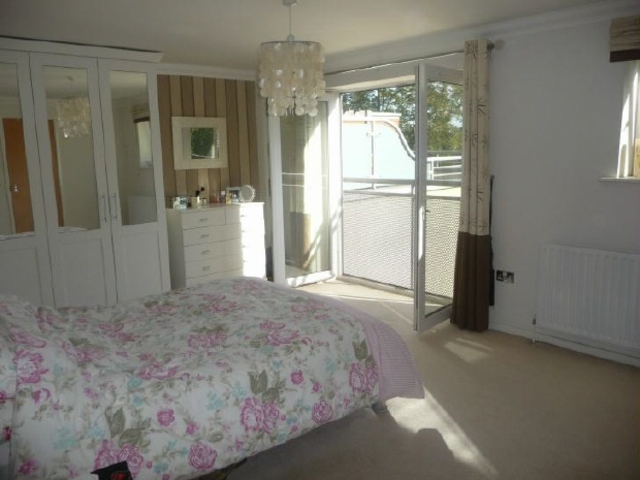  Image of 2 bedroom Flat to rent in Palmerston Road Southampton SO14 at 8 Palmerston Road Southampton Not specified, SO14 1LP