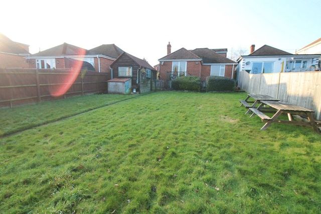  Image of 3 bedroom Detached house for sale in Chalvington Road Chandler