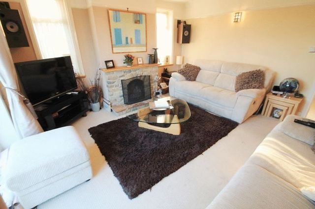  Image of 3 bedroom Detached house for sale in Chalvington Road Chandler