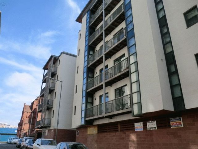  Image of 2 bedroom Flat to rent in Cornhill Liverpool L1 at 26 Corn-Hill City Centre Liverpool, L1 8DT