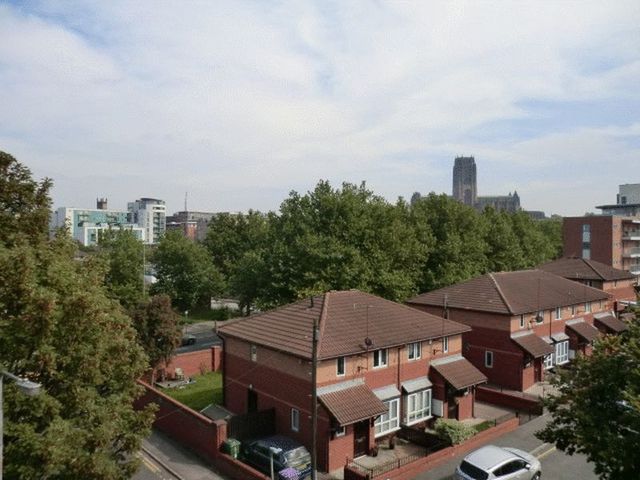  Image of 2 bedroom Flat to rent in Cornhill Liverpool L1 at 26 Corn-Hill City Centre Liverpool, L1 8DT