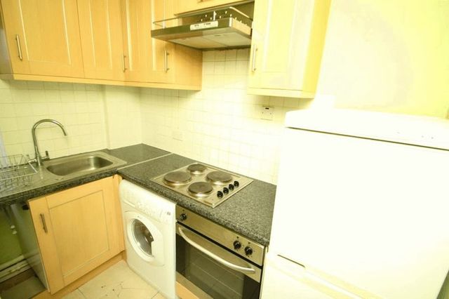  Image of 2 bedroom Flat for sale in Chapel Lane High Wycombe HP12 at Chapel Lane  High Wycombe, HP12 4BS