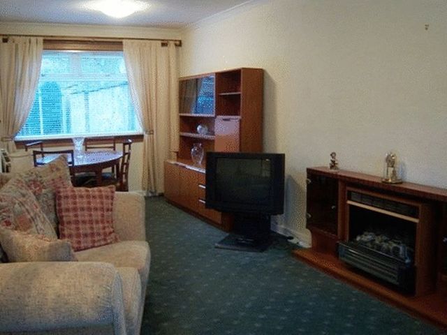  Image of 2 bedroom Terraced house to rent in Chapelhill Kirkcaldy KY2 at Chapelhill  Kirkcaldy, KY2 6PZ