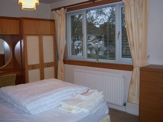 Image of 2 bedroom Terraced house to rent in Chapelhill Kirkcaldy KY2 at Chapelhill  Kirkcaldy, KY2 6PZ
