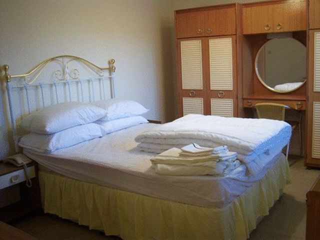  Image of 2 bedroom Terraced house to rent in Chapelhill Kirkcaldy KY2 at Chapelhill  Kirkcaldy, KY2 6PZ